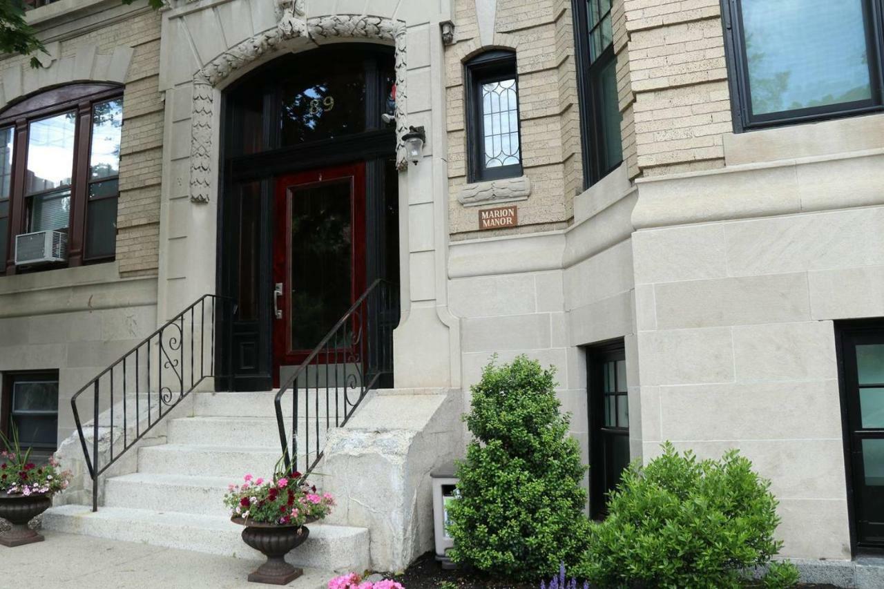 A Stylish Stay W/ A Queen Bed, Heated Floors.. #3 Brookline Exteriör bild